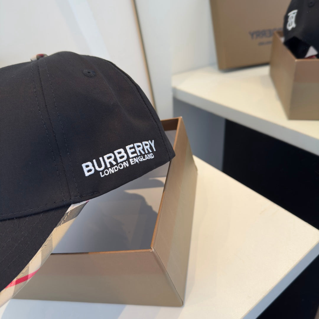 Sleek Minimalist Baseball Cap for Effortless Style