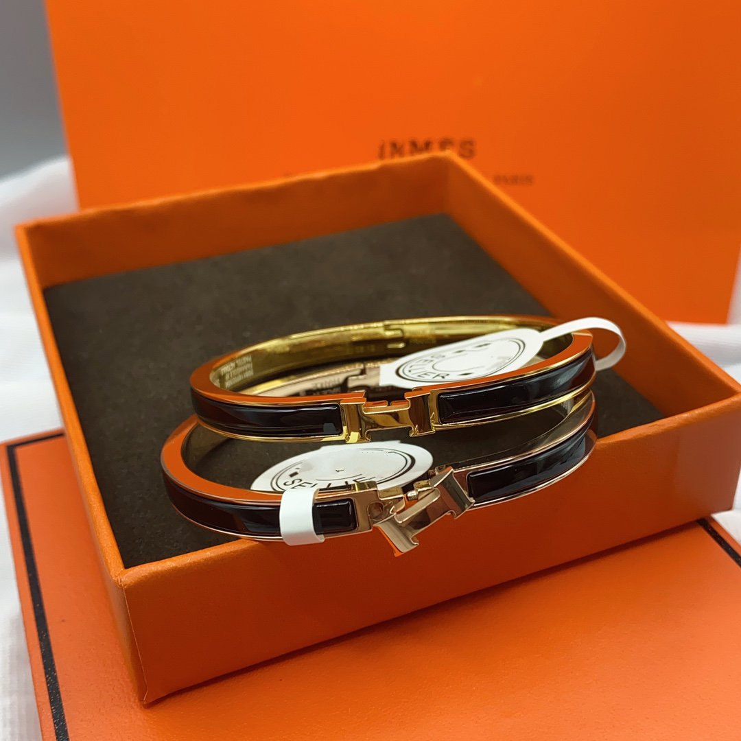 Hermes Classic HM Clic Black 8MM Enamel Bracelet